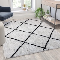 Roxy - Contemporary Lattice Area Rug Suitable for Multiple Flooring Types - Ivory/Black